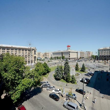 Artol Gorodetskogo Apartment Kiev Exterior foto